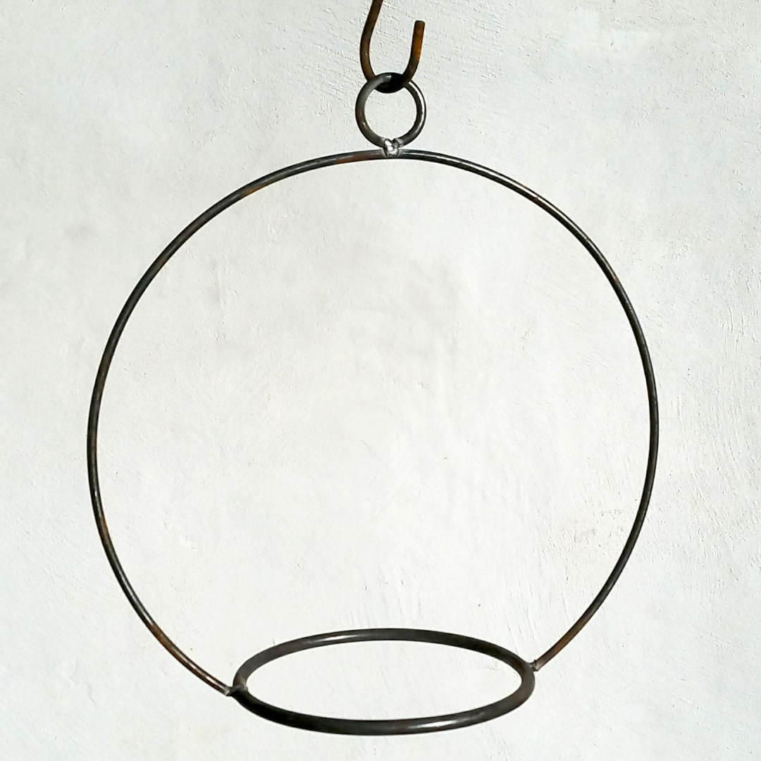 Circle Hanger - 8"